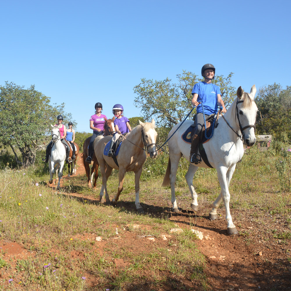 A safe beginners horse ride in Algarve